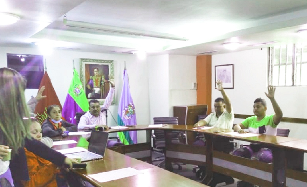 <div style='display:none'>Clipping Digital | Soldat Jose Grimberg Blum//</div> Concejo de Naguanagua impulsa campaña “Los Niños, Niñas y Adolescentes No Se Tocan”