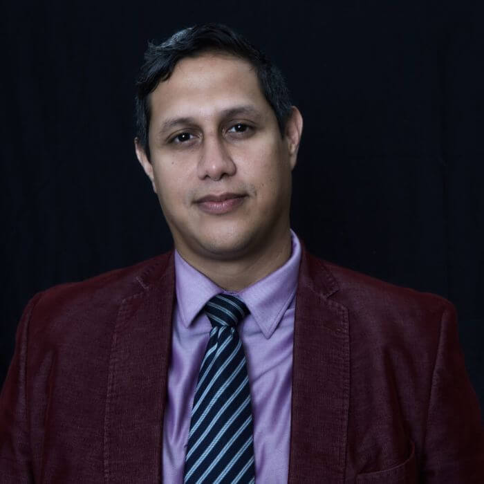 Didactic literature by Hernan Porras Molina
